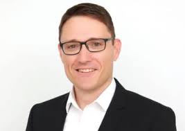 PARTNERS & CONSULTANTS BY INDUSTRY EXPERTISE