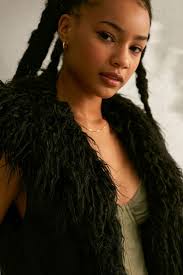 UO Y2K Faux-Fur Tim Vest