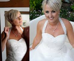 Ob mit undercut oder gestuftem hinterkopf wird die brautfrisur so zum absoluten hingucker. Brautfrisuren Bilder Brautschmuck Org