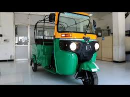 3-Wheeler Dominance Gives Bajaj Confidence To Try 2-Wheelers Running On Cng  | News - Business Standard