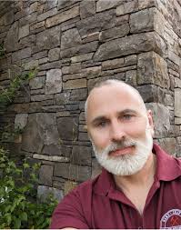 One of the first things I built. Looking at it now I'd love to take it down  and redo it. That's the problem with being self taught. You learn by making  mistakes.