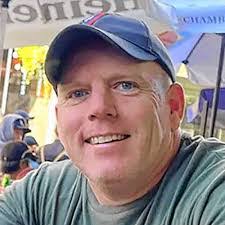 Todd Eck's Instagram, Twitter & Facebook