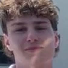 Robert Hepworth's Instagram, Twitter & Facebook