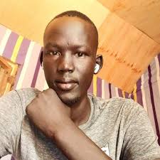 Gaali the Rat is A Mouny Nuer from Unity State , His 1st Name Starts with T  , 2nd name with K and he is an Advisor 😂 Juba media🤣🤣