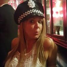 Amanda McKenna (@amandamckendra)