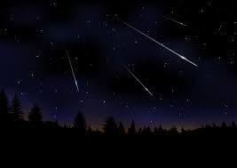 Szczyt deszczu perseidów 2020 przewidywany jest na noc z 11 na 12 oraz z 12 na 13 sierpnia. Deszcz Roju Eta Akwarydy Na Niebie Kiedy I O Ktorej Godzinie Bedzie Mozna Go Ogladac