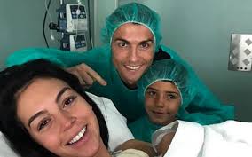 Ronaldo'nun yeni adresi neresi olacak? Cristiano Ronaldo Celebrates Birth Of Fourth Child Alana Martina
