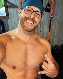 Joe Sharp's Instagram, Twitter & Facebook