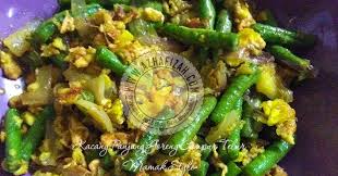 Ianya kering tidak seperti kuah kari namun masih mempunyai sambal yang menarik. Resepi Kacang Panjang Goreng Campur Telur Mamak Style Blog Sihatimerahjambu