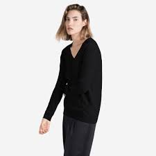 I really want to tell you about this everlane sweater because it's super good: Women S Slouchy Cashmere V Neck Everlane
