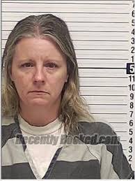 Elaine Duvall's Instagram, Twitter & Facebook