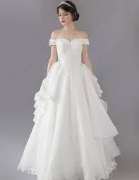 There are items of pastel or white shades, with long or short sleeves. Most Flattering Wedding Gown Designs For Plus Size Brides