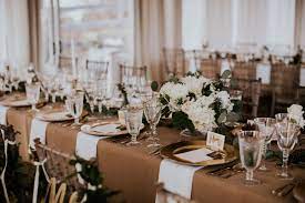For new york city couples looking to say i do in the big city, but without a big wedding, look no further than these small, intimate nyc wedding venues. A Winter Dinner Party Wedding An Intimate Celebration Heather Bien