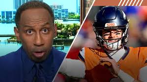 Enrique Freeman throws down big dunk vs. Miami (OH) Redhawks