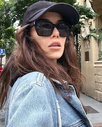 Charisma is the transference of enthusiasm.” —Ralph Archbold { Madrid  yıldızı @cansudere 🤍💙 } . #CansuDere #cansuderelove #cansuderefans #cdfc  #dereals #charisma #madrid #madre #españa #photography #ezel #eyşantezcan  #asyayilmaz #sadakatsiz #infiel