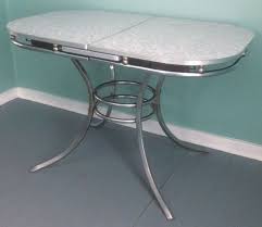 Vintage Atomic 1950 S Formica Cracked Ice Oval Kitchen Table This Is My Table Minus The Leaf Unfortun Oval Kitchen Table Kitchen Table Makeover Retro Table