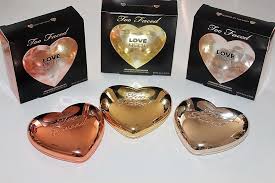 Too Faced Love Light Prismatic Highlighter Review Swatches Love And Light Highlighter Aesthetic Makeup