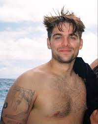 famousmales - Dylan Sprayberry | shirtless