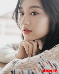 He is very close to the actors yoon kun sang and lee sung kyung. Lee Jong Suk Kim Ji Won Tai Há»£p Sau 7 NÄƒm