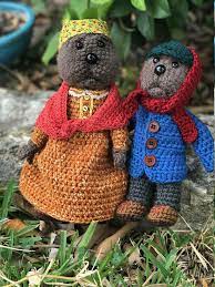 Pattern Pdfs Christmas Otter Family Decorations Set Crochet Doll Patterns Crochet Doll Crochet Doll Patterns