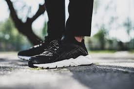 Обзор converse run star hike high top black. Nike Air Huarache Run Ultra Se 875841 008 Weinrot Navy Blau Fur 99 50 Sneakerstudio De