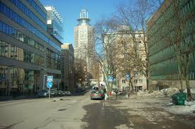 I samband med att lägenhet hyrs ut i andra hand kan styrelsen bevilja andrahandsuthyrning av garageplats. Soder Torn Fran Vastgotagatan Mars 2010 Mapio Net