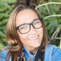 40+ "Laura Clarke" profiles