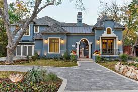 You must know that any shade of red for the stucco is easy to pair with any wood color. 17 Eye Catching Stucco And Trim Color Combinations For Your Next Project Jimenezphoto