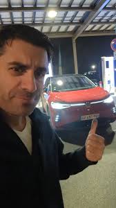 La voiture électrique et sa solitude