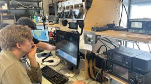 Monitoring the Moon when it happens: Ham radio scientists to monitor eclipse