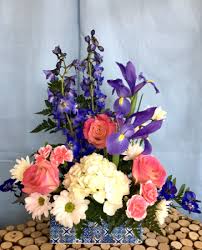 247 flower shops near me. Gorgeous Creative Flowers Delivered By Breitinger S Flowers Flowers Near Me
