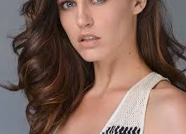 Kat Crawley's Instagram, Twitter & Facebook