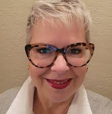 Helen Arredondo's Instagram, Twitter & Facebook