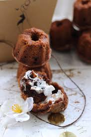Minis Fondants Avec Des Pepites De Chocolat Et Garnis De Marshmallow Fluff Un Vrai Delice Gustatif A Tester Au Moins Une Fois Pepite Chocolat Chocolat Dessert
