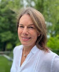 Anne Eckert's Instagram, Twitter & Facebook