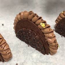 Pastry Academy On Instagram La Tarte Au Chocolat Chocolat Sable Plumes De Cacao Tuile Gan Chocolate Tart Pastry Fancy Desserts