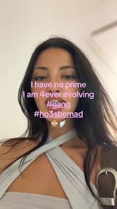 Having FUN in @MAMITAVINTAGE.ES 🙈🌟 #swag