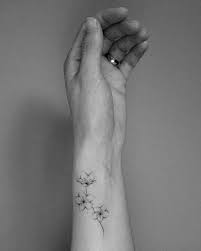 If you are of asian heritage then simple flower tattoo like this would also look cute. 20 Pretty Jasmine Flower Tattoo Designs Entertainmentmesh