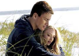 Vai comprar um pote de sorvete, alugar querido john e chorar até desidratar? Dear John Movie Review Film Summary 2010 Roger Ebert
