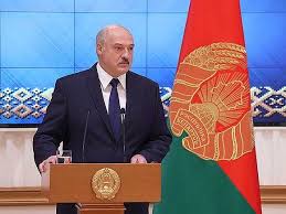 Check spelling or type a new query. V Seti Poyavilos Redkoe Foto Lukashenko Bez Usov Politika Seldon Novosti
