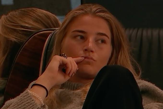 Thuisartsen' vellen snoeihard oordeel over blessure van Anouk - LoveReality