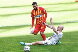 Michal pazdan'ın menajeri maciej zielinski türkiye'den gelen teklifler olduğunu söyledi. Michal Pazdan Przypomnial O Sobie Ale W Najgorszy Mozliwy Sposob Czerwona Kartka Pilka Nozna Sport Pl