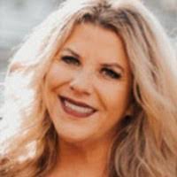 Alan Adamson's Instagram, Twitter & Facebook