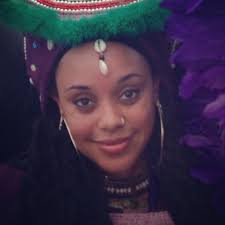 Kalindah Laveaux updated her profile...