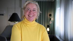 She has presented svts fråga doktorn and she has worked as a journalist for expressen. E6aauq7dylu0ym