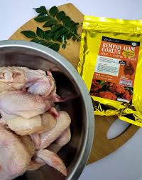 Masukan kecap manis, kentang, garam, gula pasir dan air sesuai selera. Dengan 4 Bahan Sahaja Anda Dapat Menghasilkan Ayam Goreng Berempah Style Mamak Yang Cukup Sedap Jom Cuba Kongsi Resepi