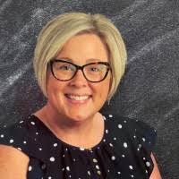 Diana Deitz's Instagram, Twitter & Facebook