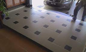 Semua lantai kitaorg vacum dan mop. Bina Bungalow Sendiri Memasang Tile Cute766
