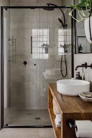 Rustic Bathroom Ideas Here For You Who Want To Create A Bathroom That Feels Elegant And Ear Industrial Home Design Rustic Bathroom Designs Bathroom Inspiration