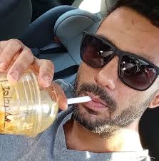 Ψάχνω κάποιον για περίφραξη φωτοβολταϊκών για αποφυγή περιστεριών στη  Λάρνακα.